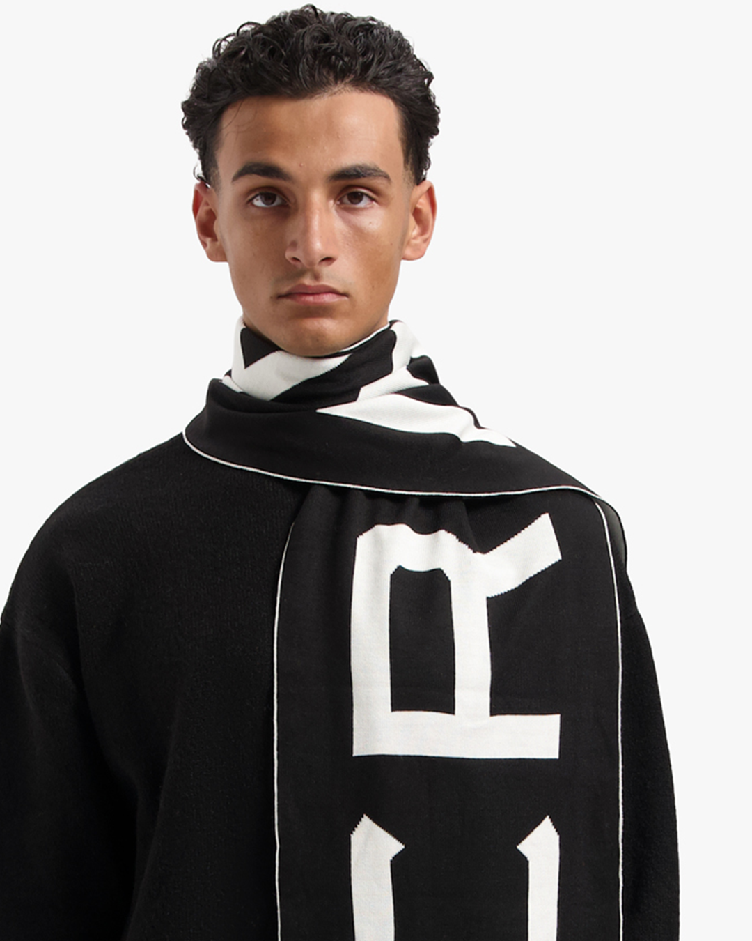 CROYEZ JACQUARD LOGO SCARF | BLACK/OFF-WHITE
