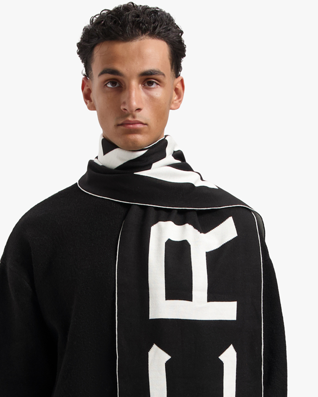 CROYEZ JACQUARD LOGO SCARF - BLACK/OFF-WHITE