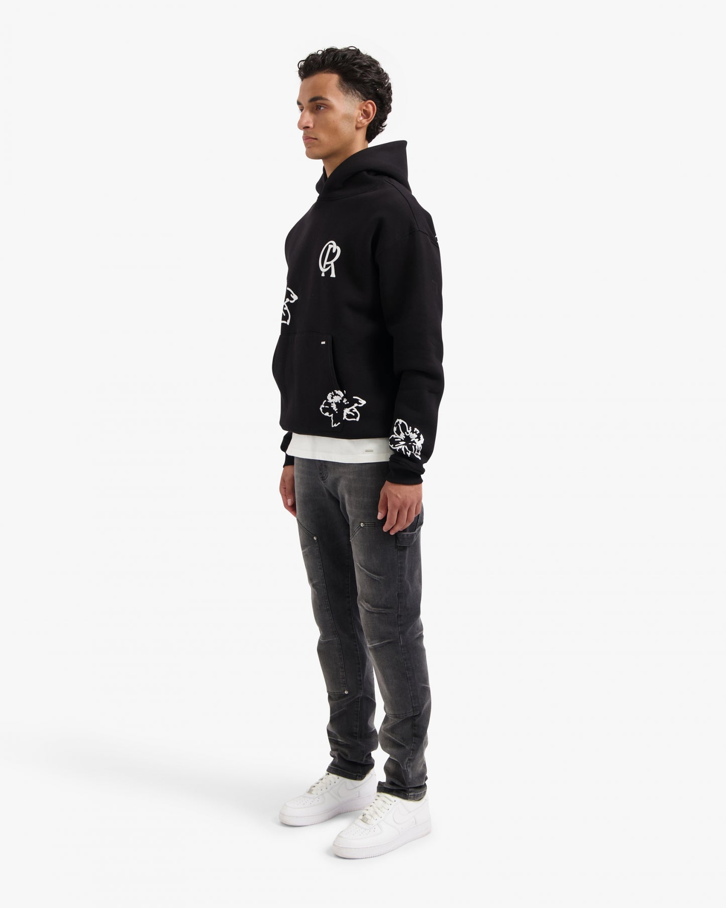 CROYEZ INITIAL FLOWER HOODIE - BLACK