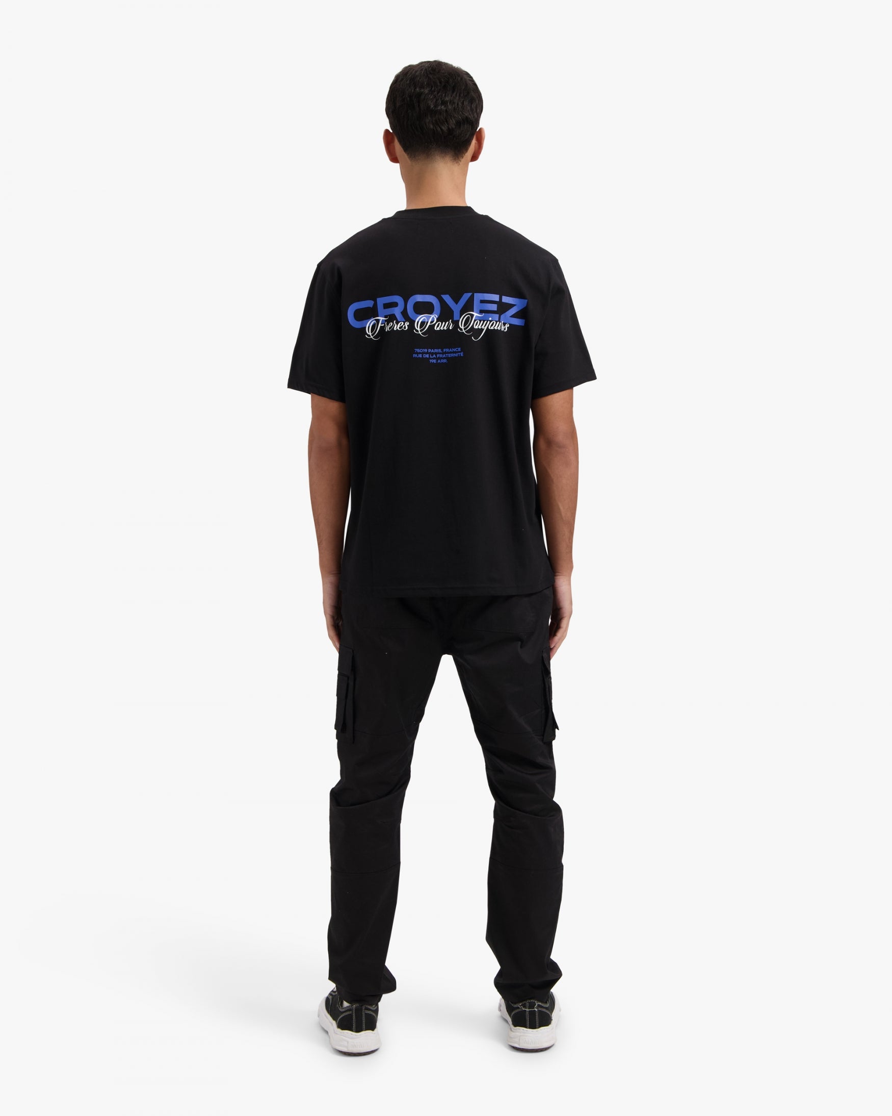 CR1-BF24-09_BLACK_COBALT_Fullbody_Jpg_High_res_2.jpg