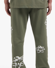CROYEZ STRAIGHT LEG FLOWER SWEATPANTS | DUSTY OLIVE