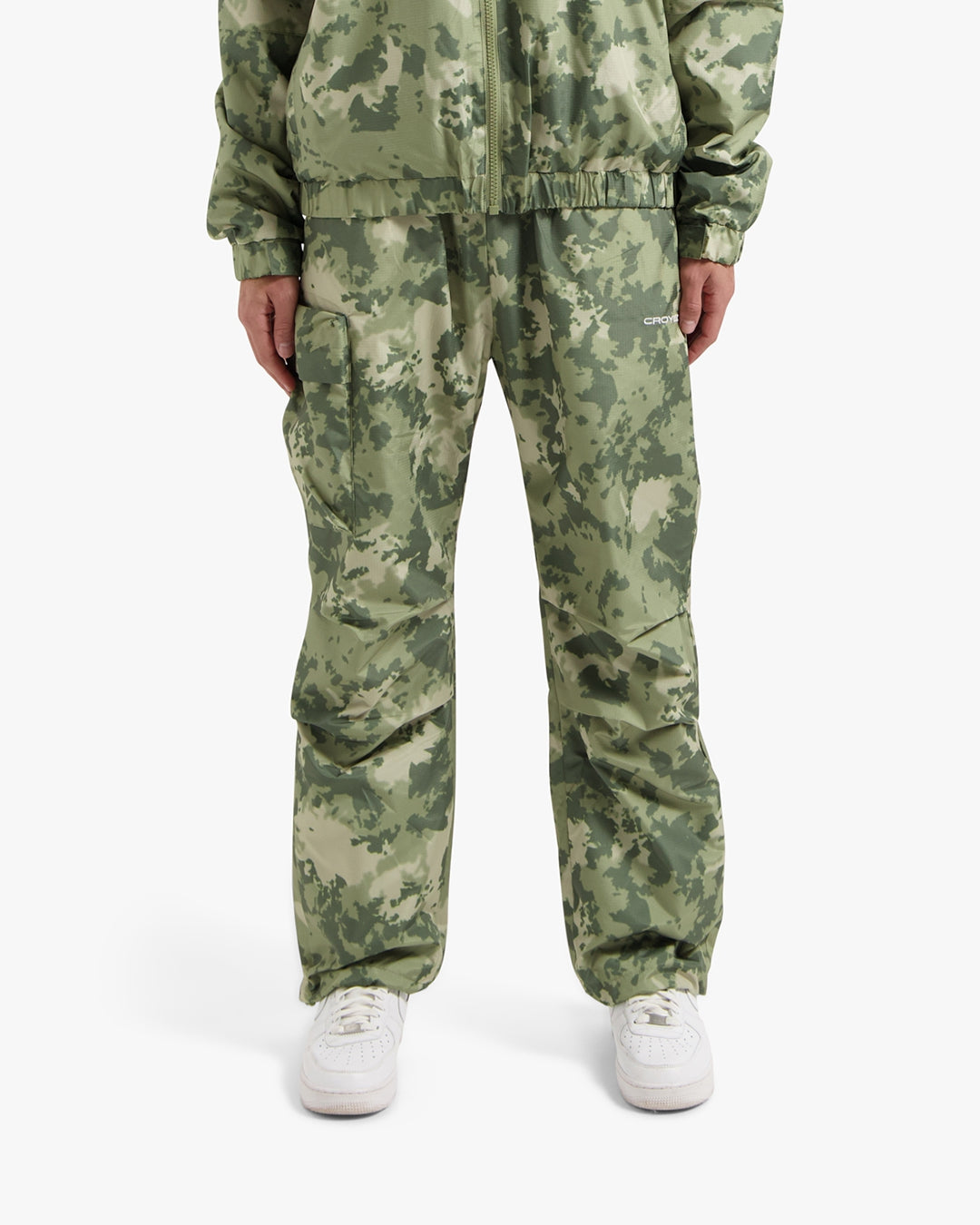 CR1-PS25-16_CAMO_CR1-PS25-17_CAMO_Fullbody_Jpg_High_res_1_-_2.jpg