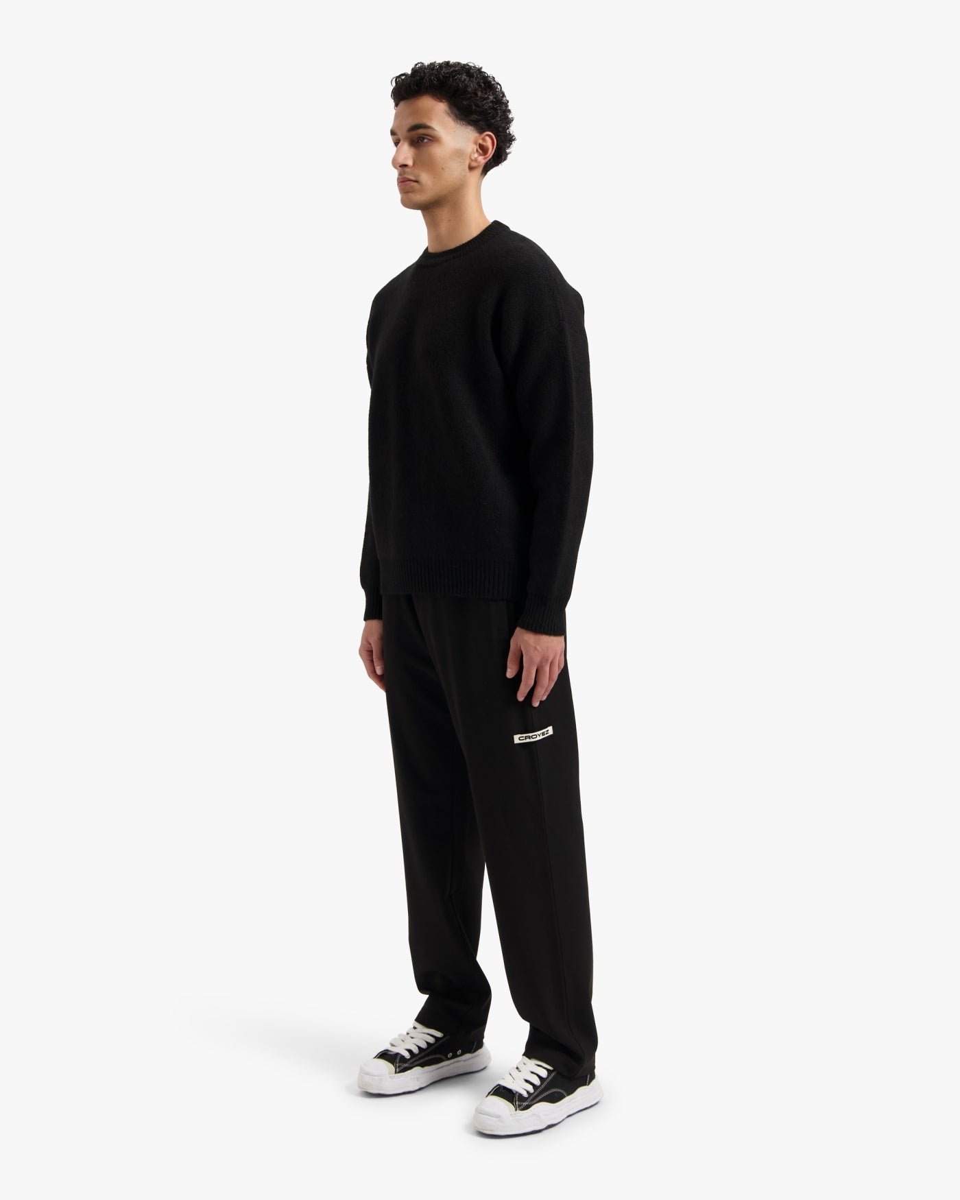 CROYEZ GALLERY KNIT SWEATER - BLACK