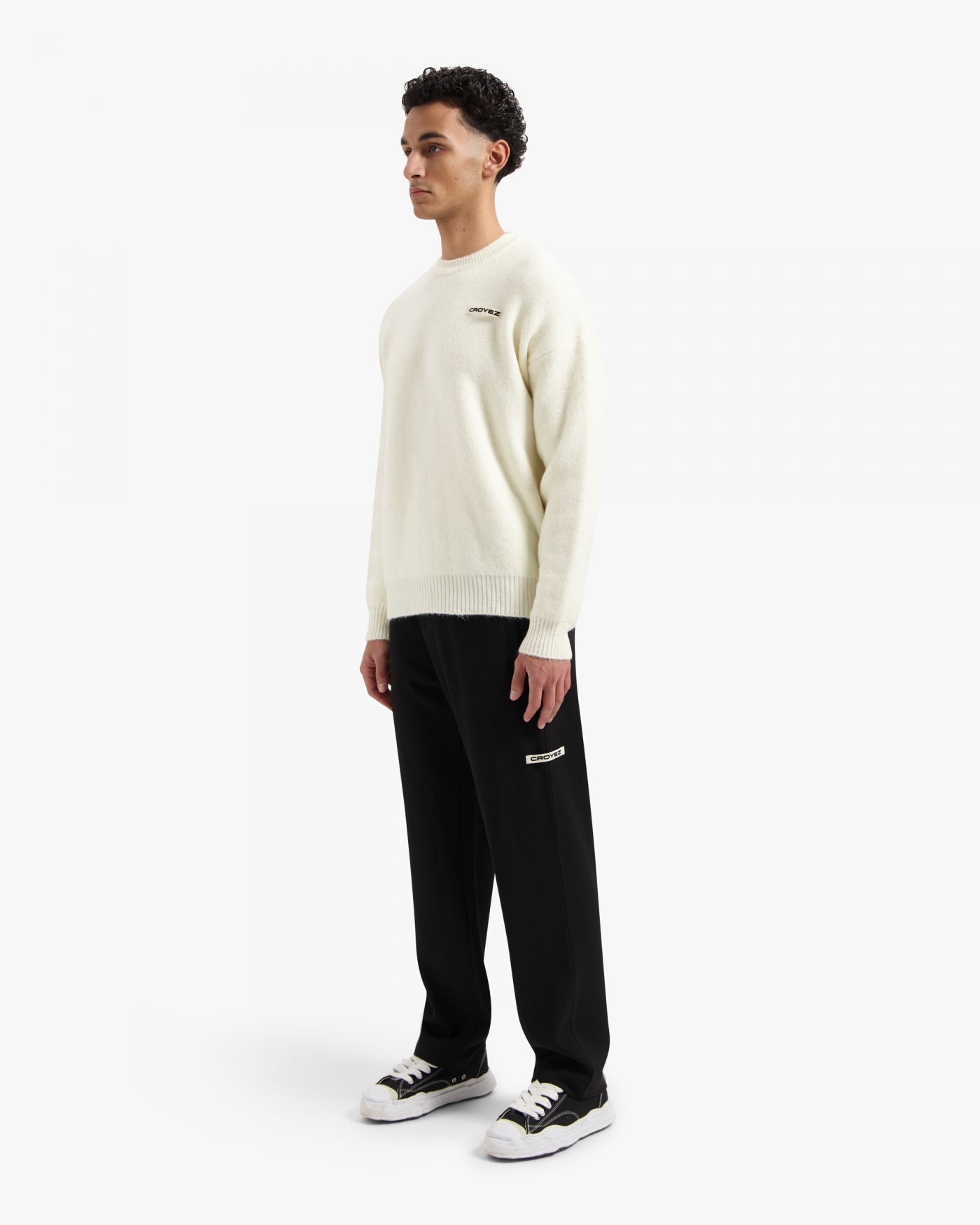 CROYEZ ÉTIQUETTE KNIT SWEATER - OFF-WHITE