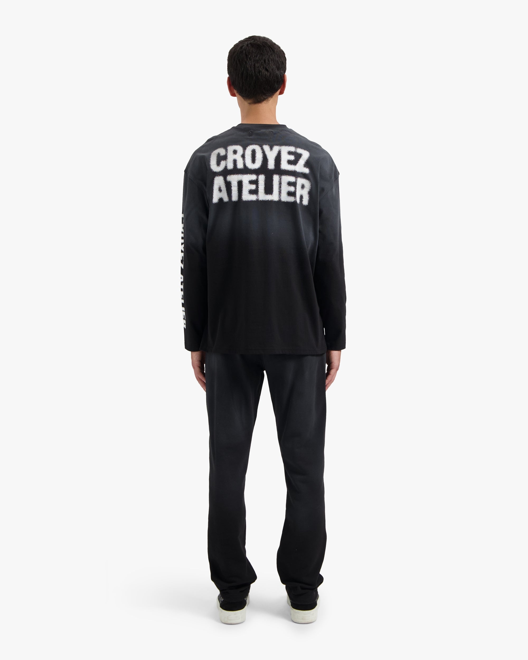 CROYEZ SPRAYED ATELIER LONGSLEEVE T-SHIRT | BLACK