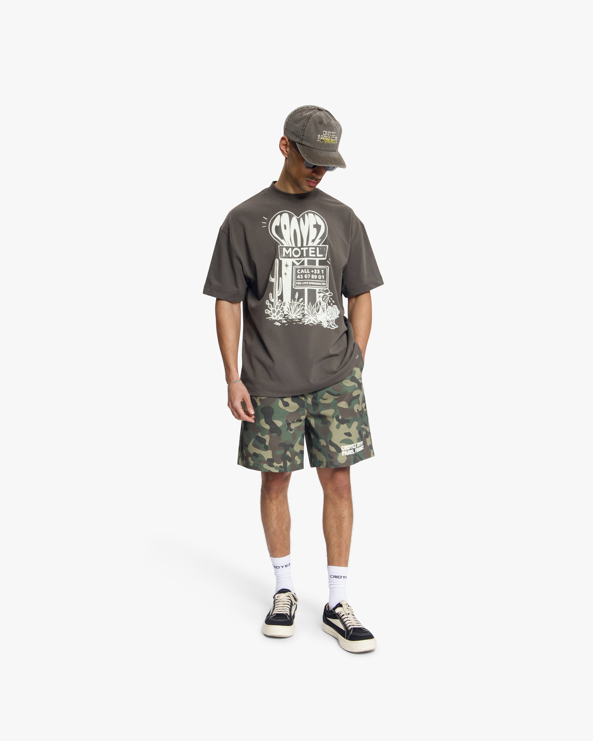Croyez Motel T-Shirt | Washed Brown