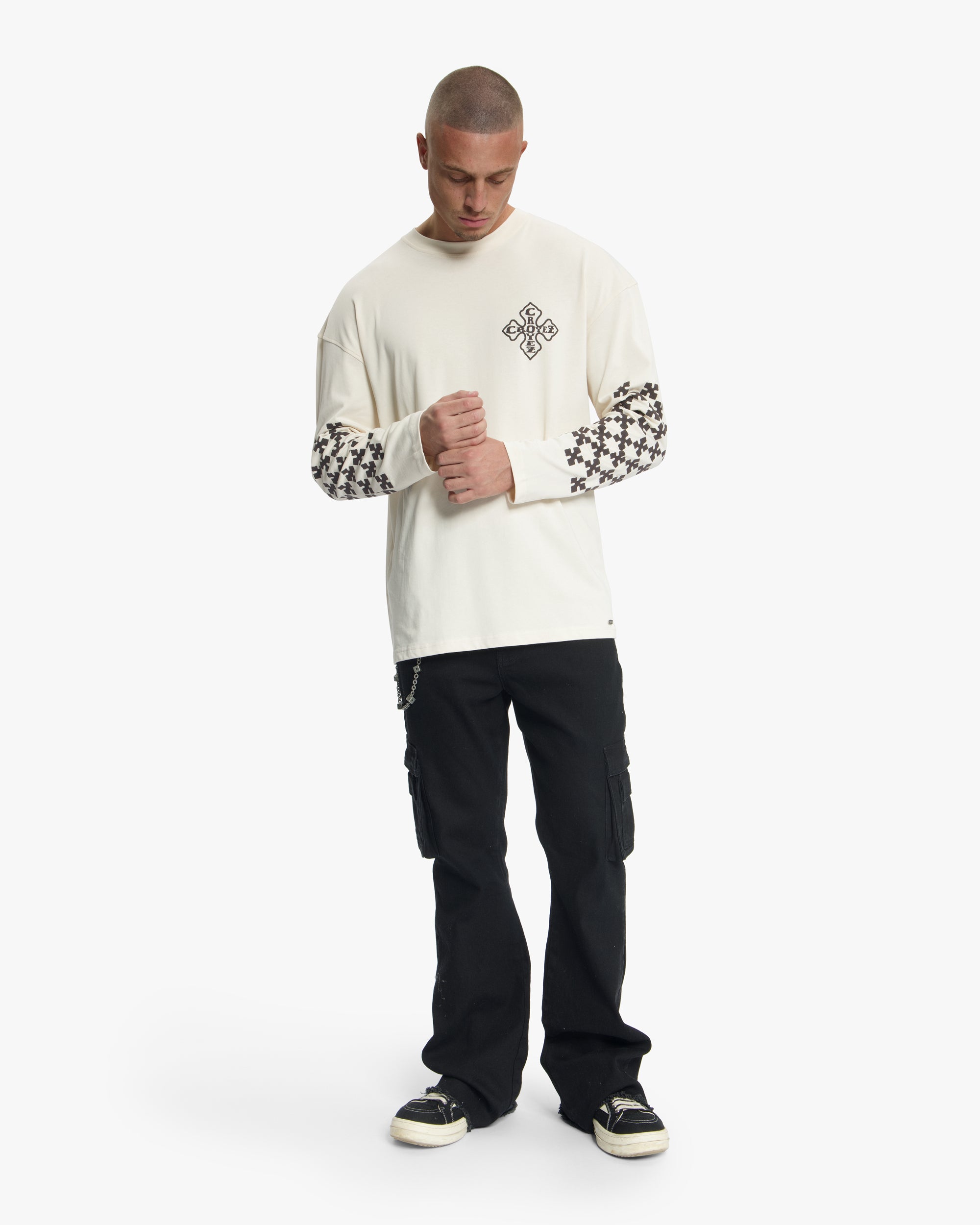 CRA50026013_Fullbody_Jpg_High_res_1_23f2da64-e7a6-4df8-9144-8193913af975.jpg