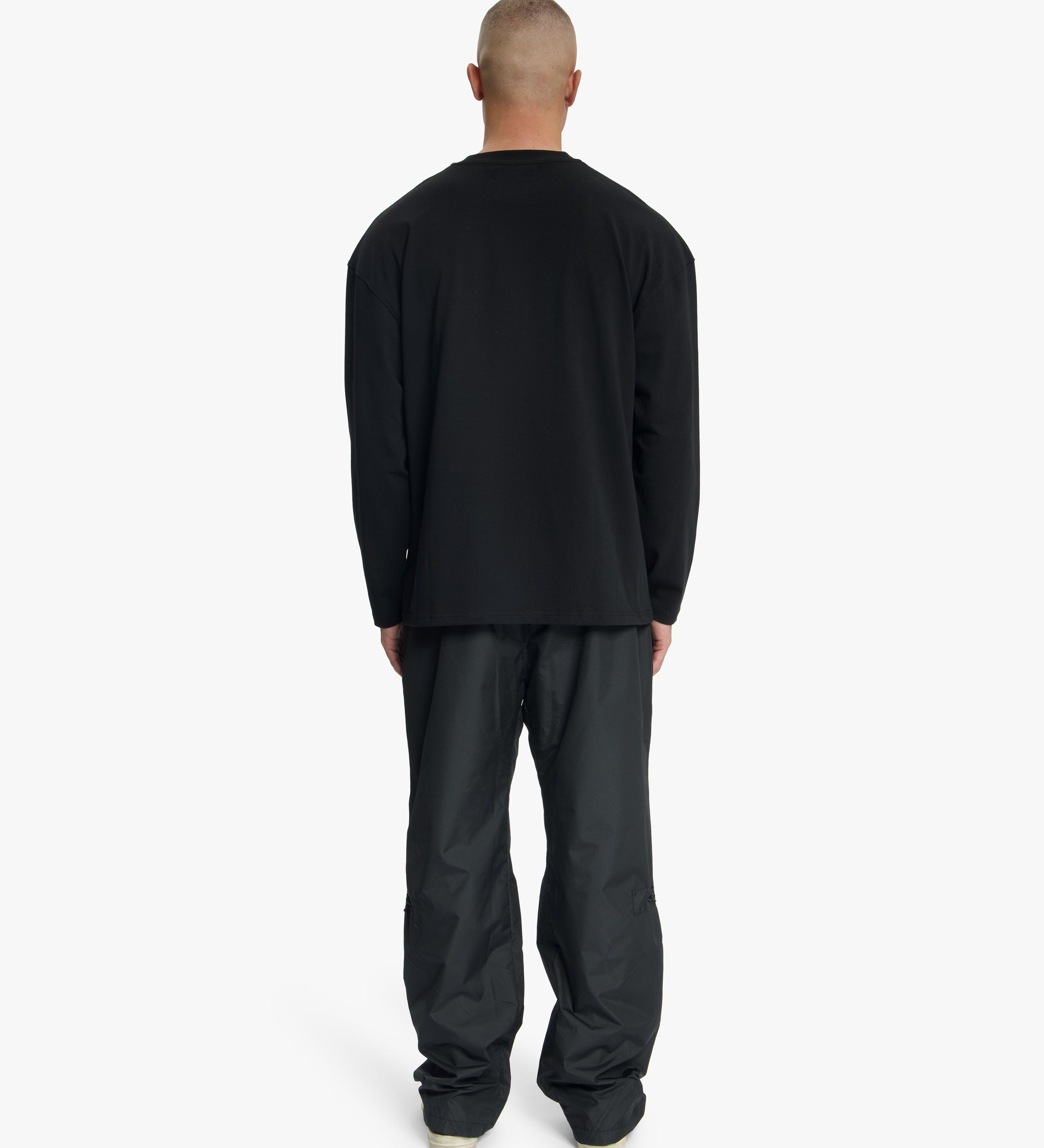 CRB50026037_Fullbody_Jpg_High_res_8_d2e46eb4-79d5-4240-a917-ee3477d26fec.jpg