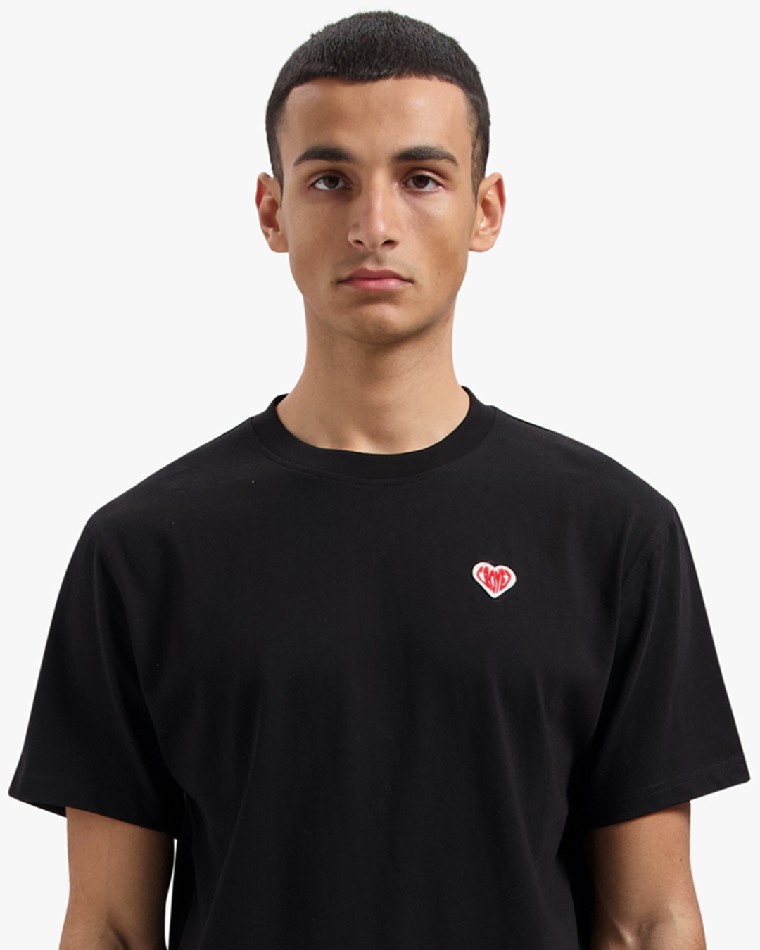 CROYEZ FELT HEART T-SHIRT | BLACK/RED