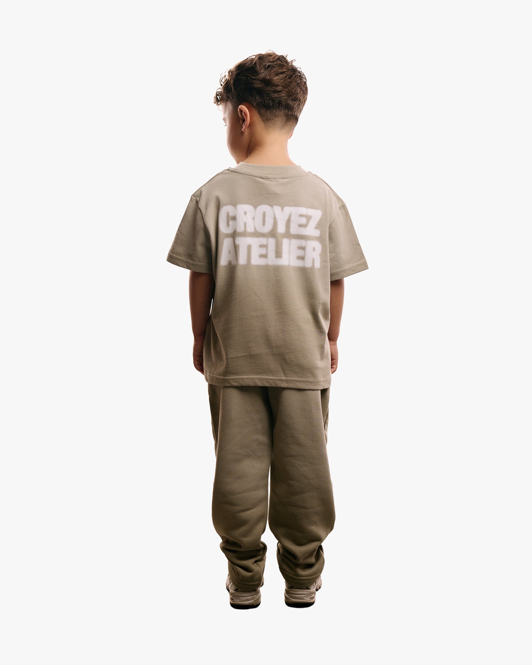 CROYEZ_MINI_SPRAYED_ATELIER_T-SHIRT_DUSTY_OLIVE_BACK.jpg