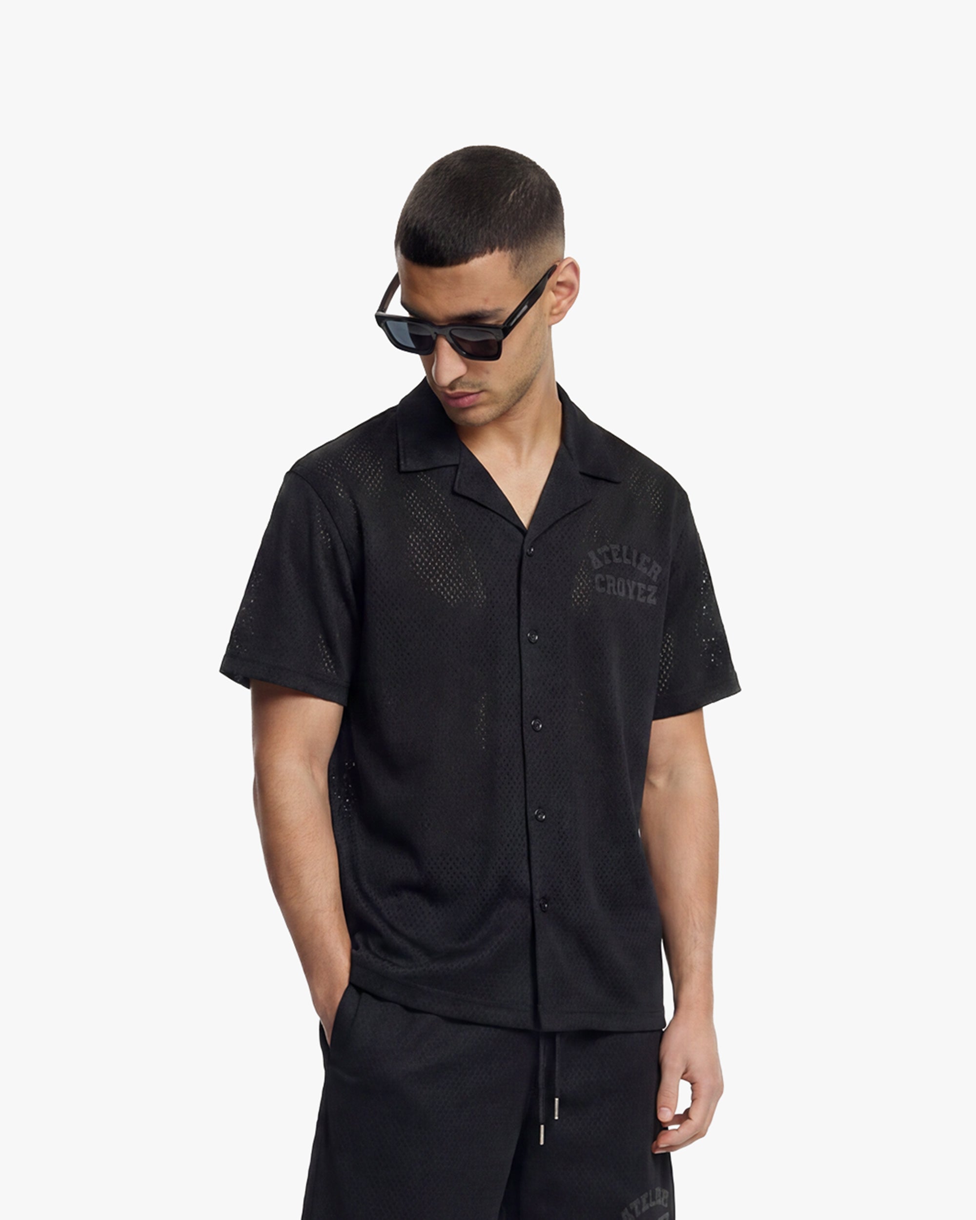 Mesh_Atelier_T-Shirt_Black_-_medium_front.jpg