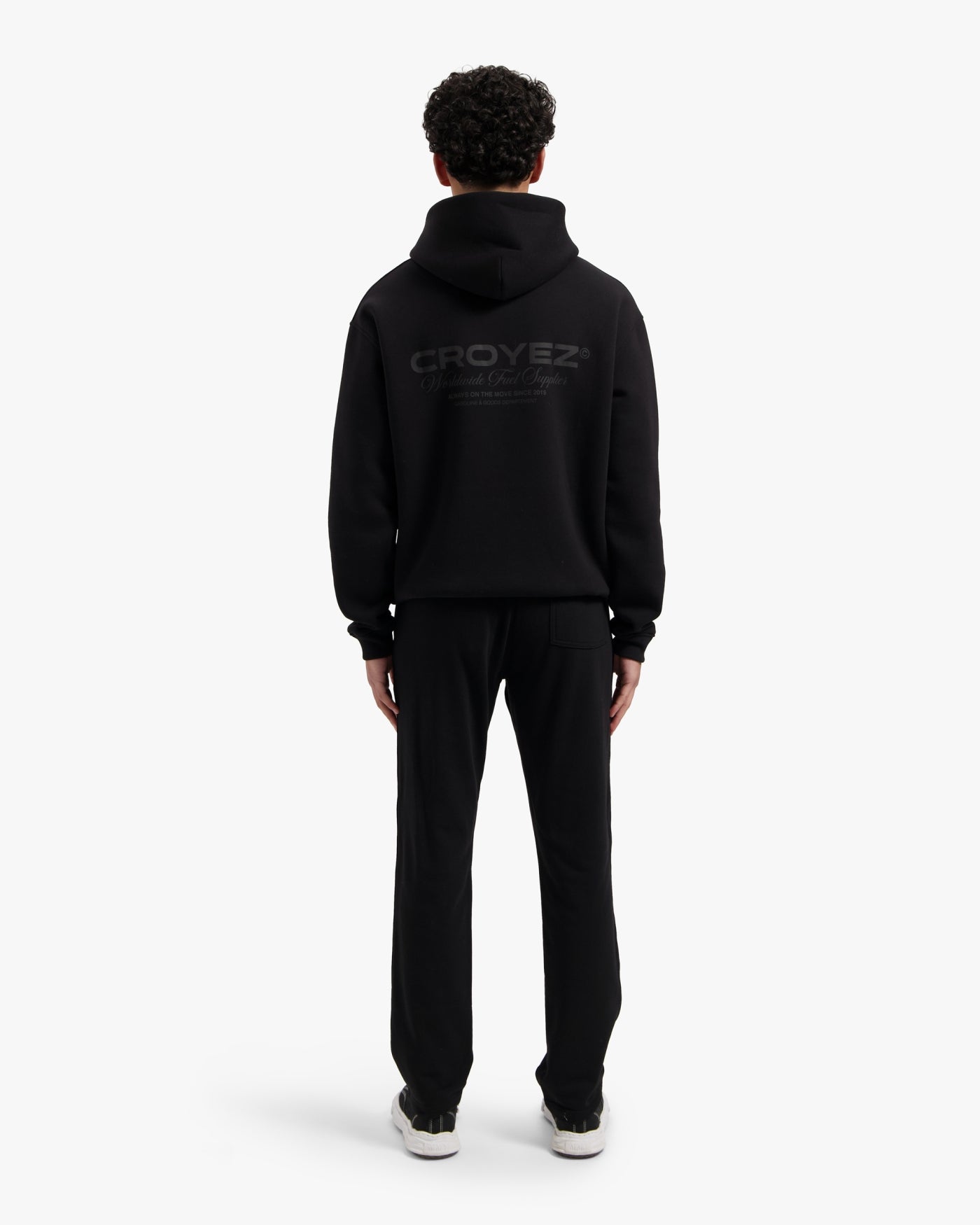 CROYEZ WORLDWIDE SUPPLIER HOODIE - BLACK