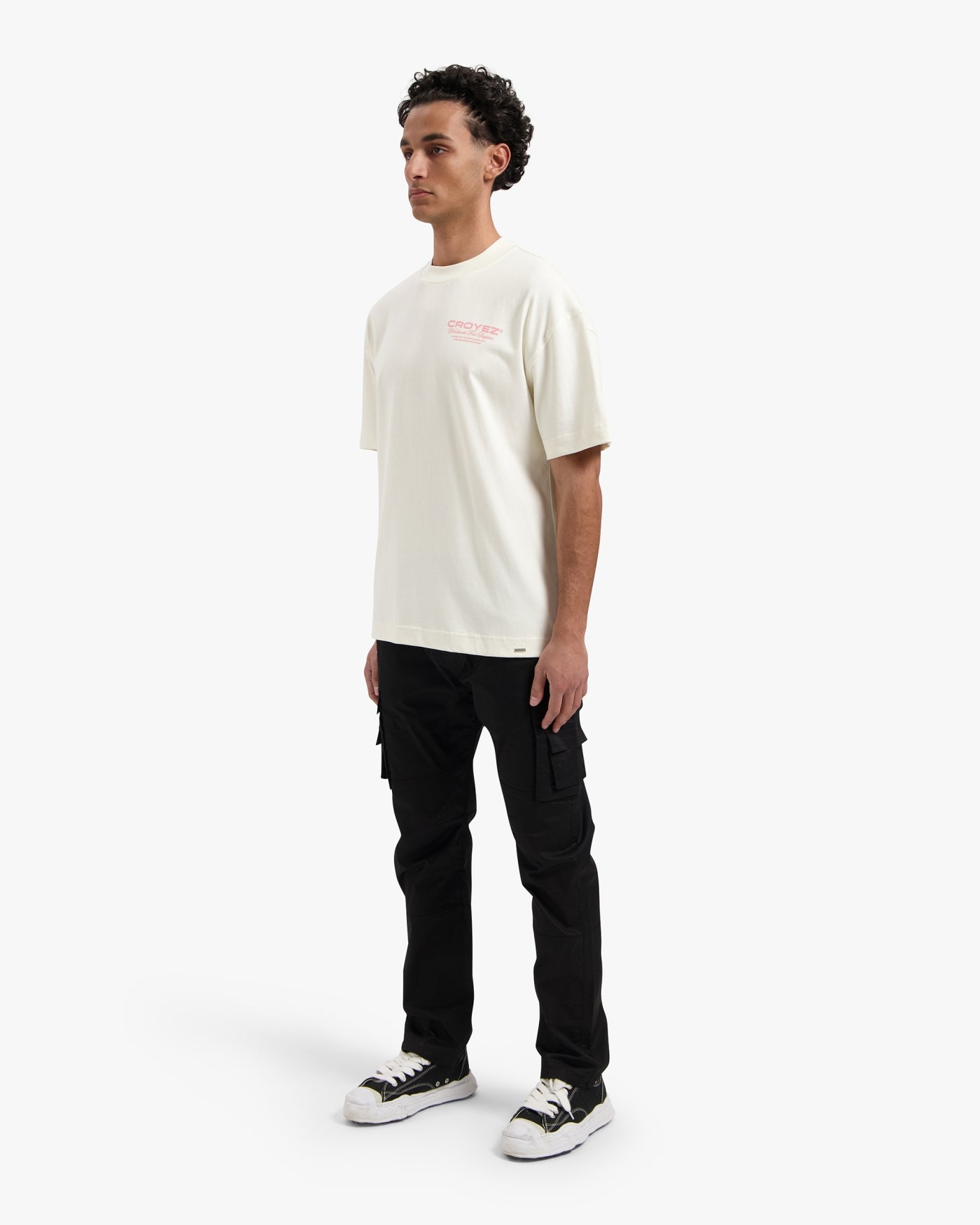 CROYEZ WORLDWIDE SUPPLIER T-SHIRT - OFF-WHITE/PINK