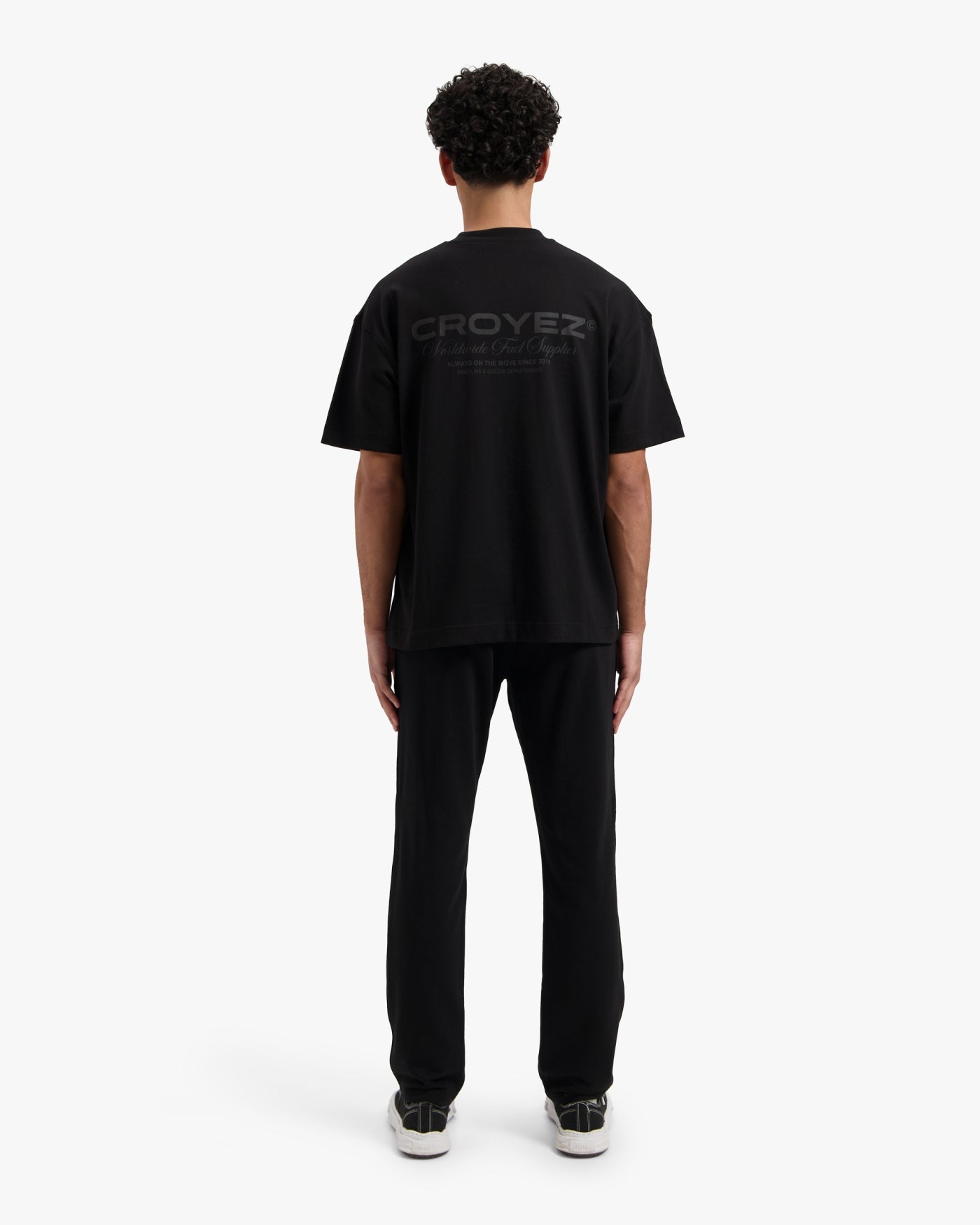 CROYEZ WORLDWIDE SUPPLIER T-SHIRT - BLACK