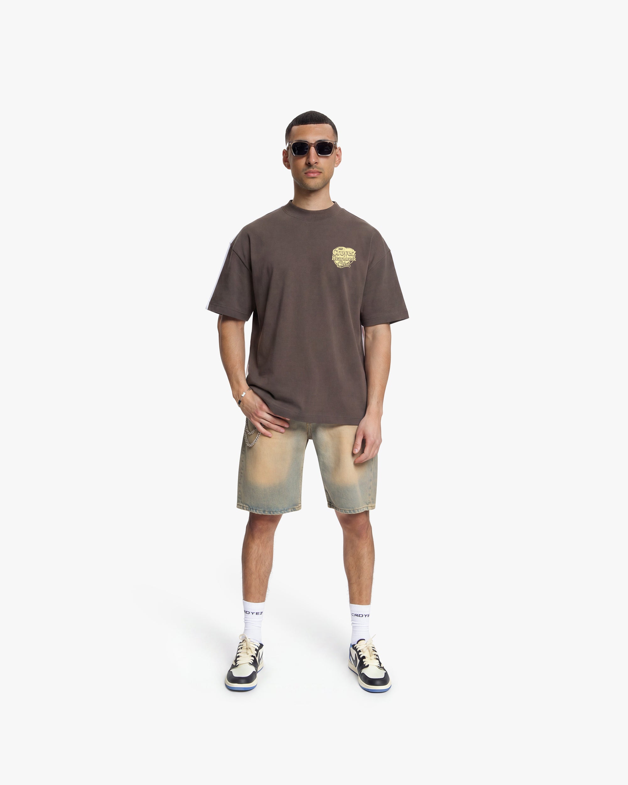 heartbreak_club_t-shirt_washed_brown_-_full_front_5f13ca07-ac80-4ce1-bcf5-b9a5b2f46237.jpg